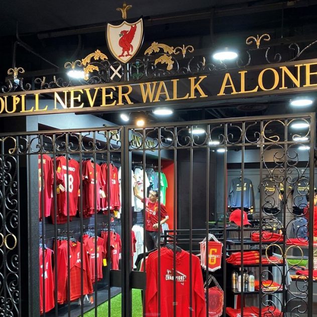 LFC-Singapore-Grand-Opening-shankly_gates