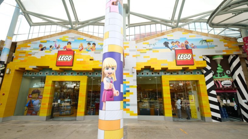 LEGO Opens Its Largest Certified Store in SouthEast Asia - justsaying.ASIA