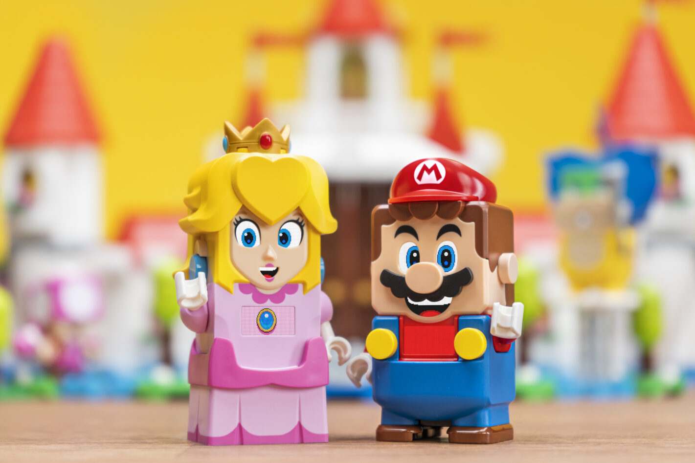 LEGO Peach and Super Mario - 5